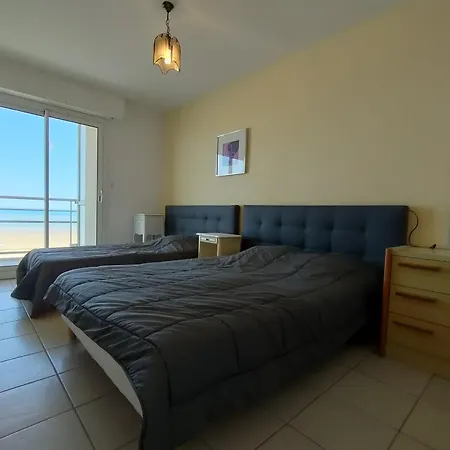 Apartment 1 Chambre, Proche Plage, Parking, Ideal Pour 5 Pers. - Fr-1-323-302 *