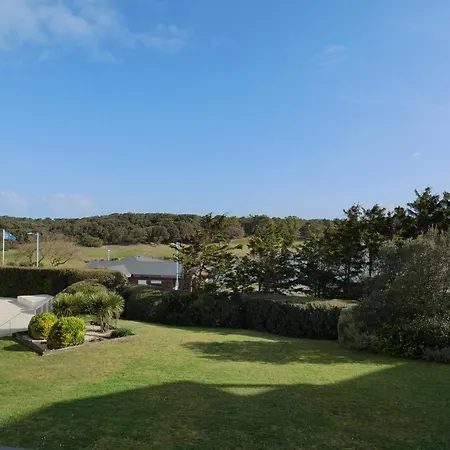 T2+ Avec Piscine Et Parking à - Fr-1-323-315 *